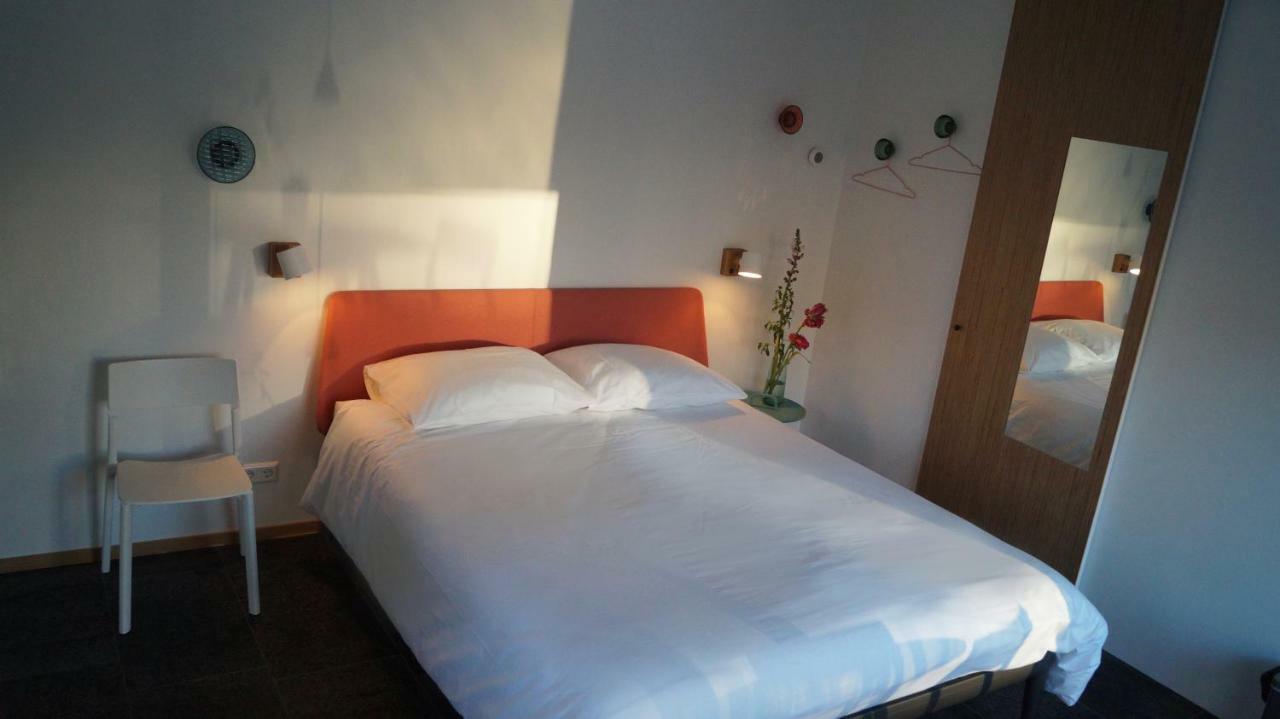 Room With A Few アムステルダム エクステリア 写真